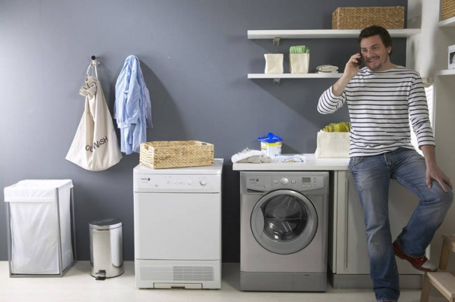 Hình 3 của Quần áo bẩn có nên cho ngay vào máy giặt không?