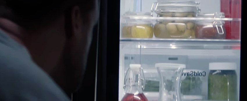 nhìn vào tủ lạnh LG của bạn